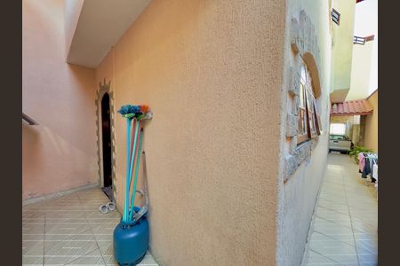Área de Serviço corredor externo  de casa para alugar com 3 quartos, 170m² em Vila Paulista, Guarulhos