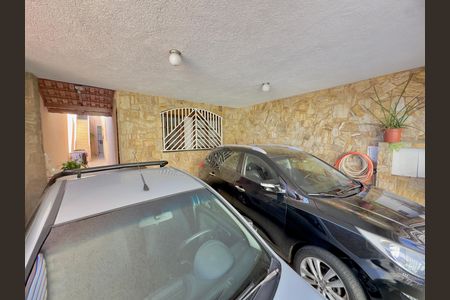Garagem de casa para alugar com 3 quartos, 170m² em Vila Paulista, Guarulhos