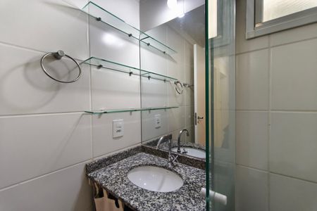 Apartamento para alugar com 48m², 2 quartos e 1 vaga Apartamento para alugar com 48m², 2 quartos e 1 vagaBanheiro