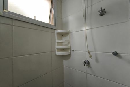 Banheiro de apartamento para alugar com 2 quartos, 48m² em Recanto Fortuna, Campinas