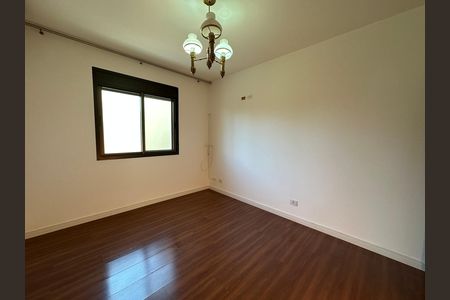Casa de condomínio para alugar com 520m², 4 quartos e 4 vagasSuíte 2