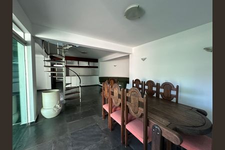 Casa de condomínio para alugar com 520m², 4 quartos e 4 vagasSalão de Festas