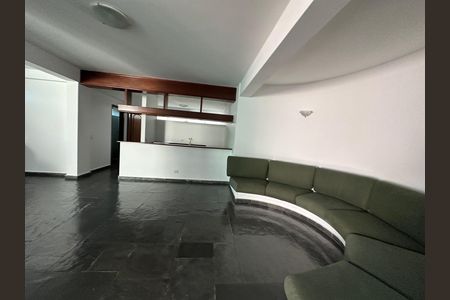 Casa de condomínio para alugar com 520m², 4 quartos e 4 vagasSalão de Festas