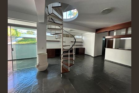 Casa de condomínio para alugar com 520m², 4 quartos e 4 vagasSalão de Festas