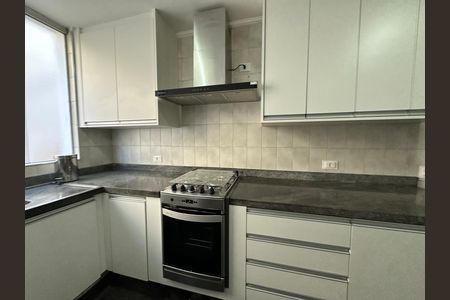 Cozinha de casa de condomínio para alugar com 4 quartos, 520m² em Jardim Paulista, Barueri