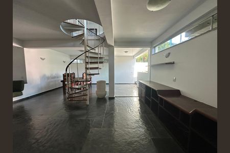 Casa de condomínio para alugar com 520m², 4 quartos e 4 vagasSalão de Festas