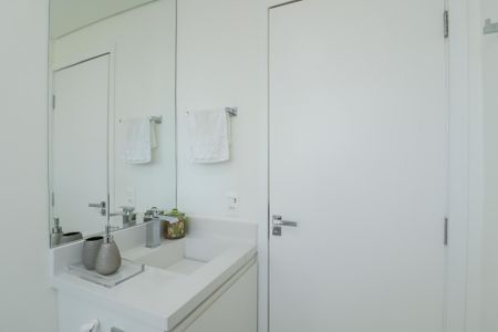 Apartamento à venda com 58m², 2 quartos e 1 vaga Apartamento à venda com 58m², 2 quartos e 1 vagaBanheiro