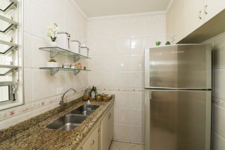 Apartamento à venda com 58m², 2 quartos e 1 vaga Apartamento à venda com 58m², 2 quartos e 1 vagaCozinha e Área de Serviço