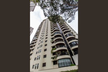 Apartamento para alugar com 111m², 3 quartos e 2 vagasFachada