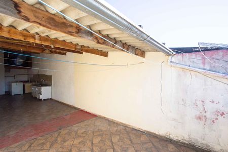 Casa para alugar com 60m², 1 quarto e sem vagaVaranda