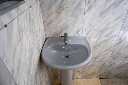 Banheiro de casa para alugar com 1 quarto, 60m² em Conceição, Diadema