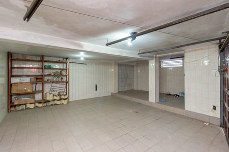 Garagem de casa para alugar com 4 quartos, 360m² em Parque Sao Domingos, São Paulo