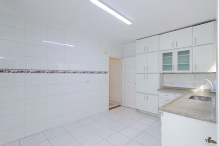 Cozinha de casa para alugar com 4 quartos, 360m² em Parque Sao Domingos, São Paulo