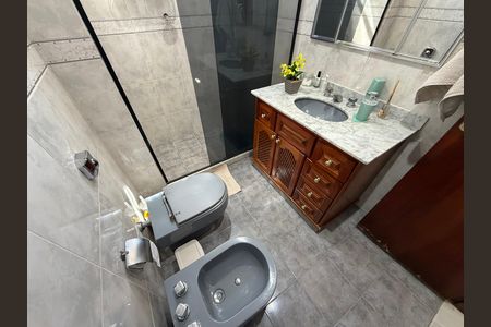 Apartamento à venda com 104m², 3 quartos e 1 vaga Apartamento à venda com 104m², 3 quartos e 1 vagaBanheiro social