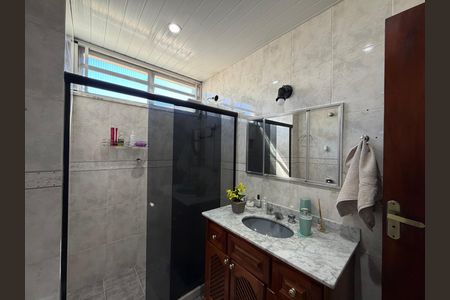 Apartamento à venda com 104m², 3 quartos e 1 vaga Apartamento à venda com 104m², 3 quartos e 1 vagaBanheiro social
