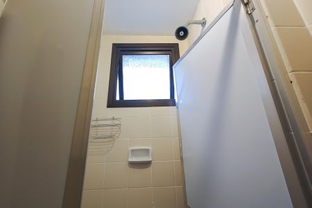 Apartamento para alugar com 95m², 2 quartos e 1 vaga Apartamento para alugar com 95m², 2 quartos e 1 vagaBanheiro da Suíte