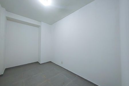 Apartamento para alugar com 95m², 2 quartos e 1 vaga Apartamento para alugar com 95m², 2 quartos e 1 vagaQuarto de Serviço