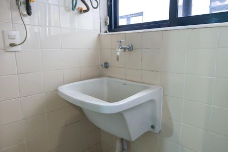 Apartamento para alugar com 95m², 2 quartos e 1 vaga Apartamento para alugar com 95m², 2 quartos e 1 vagaÁrea de Serviço