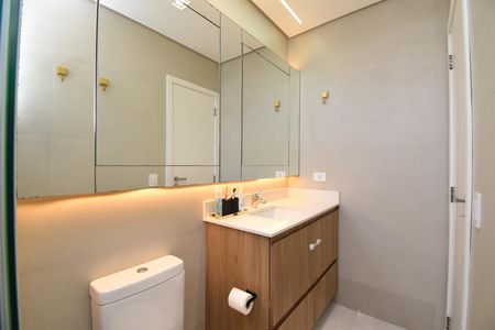 Apartamento à venda com 93m², 3 quartos e 2 vagasBanheiro da Suíte
