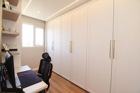 Apartamento à venda com 93m², 3 quartos e 2 vagasQuarto 2