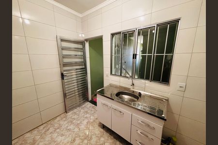 Cozinha de casa para alugar com 1 quarto, 20m² em Novo Osasco, Osasco