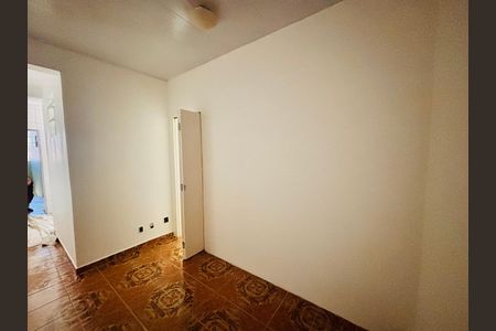 Quarto de casa para alugar com 1 quarto, 20m² em Novo Osasco, Osasco