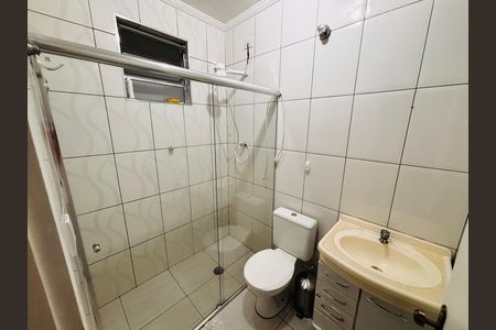 Banheiro de casa para alugar com 1 quarto, 20m² em Novo Osasco, Osasco