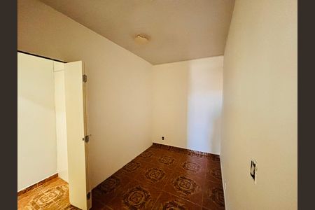 Quarto de casa para alugar com 1 quarto, 20m² em Novo Osasco, Osasco