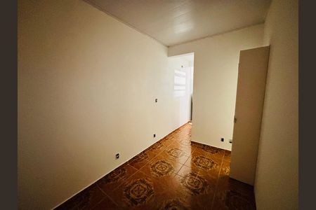 Quarto de casa para alugar com 1 quarto, 20m² em Novo Osasco, Osasco