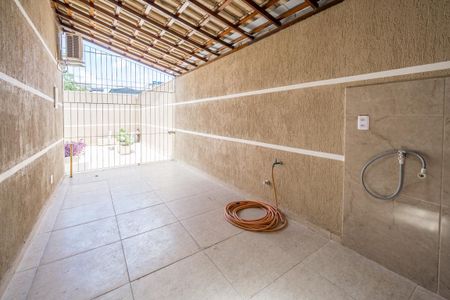 Apartamento à venda com 254m², 2 quartos e 3 vagas Apartamento à venda com 254m², 2 quartos e 3 vagasÁrea de serviço