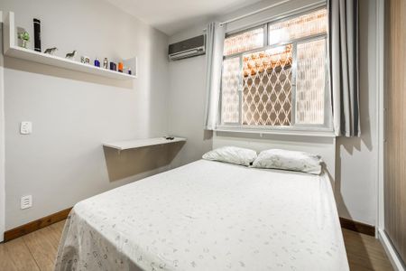 Apartamento à venda com 254m², 2 quartos e 3 vagas Apartamento à venda com 254m², 2 quartos e 3 vagasQuarto