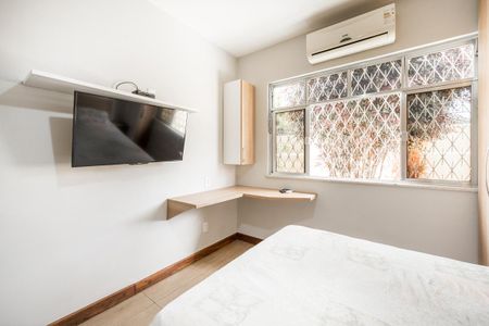 Apartamento à venda com 254m², 2 quartos e 3 vagas Apartamento à venda com 254m², 2 quartos e 3 vagasQuarto