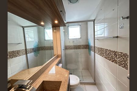 Banheiro de apartamento à venda com 2 quartos, 53m² em Engenho de Dentro, Rio de Janeiro
