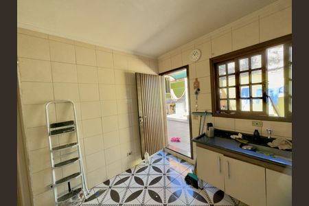 Casa à venda com 100m², 5 quartos e 2 vagasCozinha 1