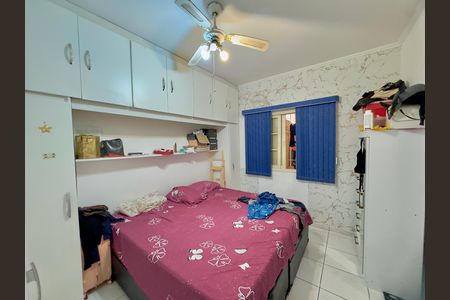 Casa à venda com 100m², 5 quartos e 2 vagasQuarto 3