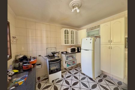 Casa à venda com 100m², 5 quartos e 2 vagasCozinha 1