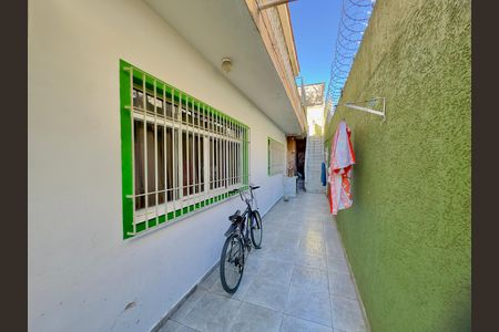 Corredor externo  de casa à venda com 5 quartos, 100m² em Jardim Presidente Dutra, Guarulhos