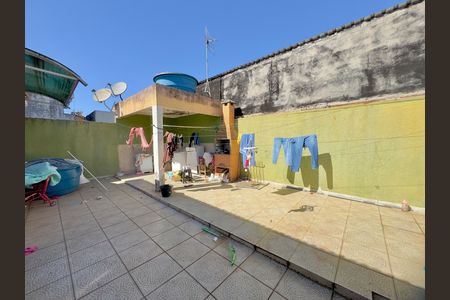 Casa à venda com 100m², 5 quartos e 2 vagasQuintal