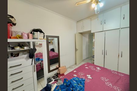Casa à venda com 100m², 5 quartos e 2 vagasQuarto 3