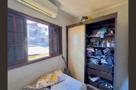 Casa à venda com 100m², 5 quartos e 2 vagasQuarto 4