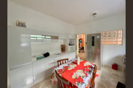 Casa à venda com 100m², 5 quartos e 2 vagasCozinha 2