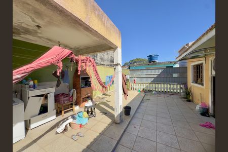 Quintal de casa à venda com 5 quartos, 100m² em Jardim Presidente Dutra, Guarulhos