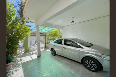 Garagem de casa à venda com 5 quartos, 100m² em Jardim Presidente Dutra, Guarulhos