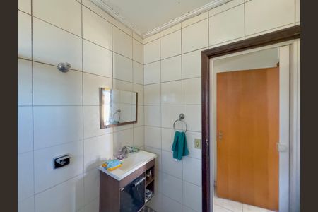 Casa à venda com 100m², 5 quartos e 2 vagasBanheiro 3