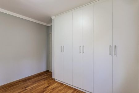 Apartamento à venda com 70m², 3 quartos e 2 vagas Apartamento à venda com 70m², 3 quartos e 2 vagasQuarto 1