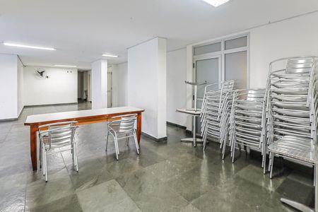 Apartamento à venda com 70m², 3 quartos e 2 vagas Apartamento à venda com 70m², 3 quartos e 2 vagasÁrea comum - Salão de festas