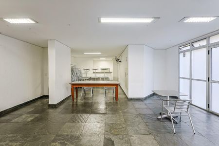 Apartamento à venda com 70m², 3 quartos e 2 vagas Apartamento à venda com 70m², 3 quartos e 2 vagasÁrea comum - Salão de festas