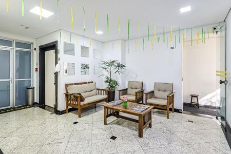 Apartamento à venda com 70m², 3 quartos e 2 vagas Apartamento à venda com 70m², 3 quartos e 2 vagasÁrea comum - Recepção
