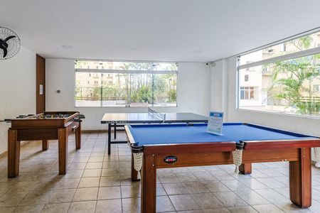Apartamento à venda com 70m², 3 quartos e 2 vagas Apartamento à venda com 70m², 3 quartos e 2 vagasÁrea comum - Sala de jogos