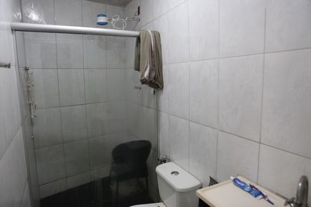 Banheiro social 2 de apartamento à venda com 4 quartos, 132m² em Riacho das Pedras, Contagem